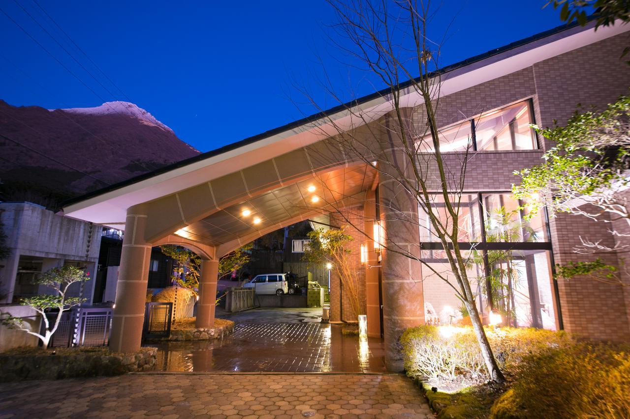 由布市 ゆけむり山荘酒店 外观 照片